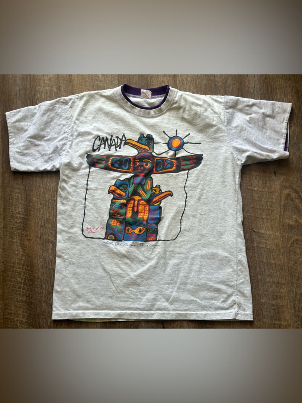 90s vintage ‘Spirit of the totem’ Canada Tee